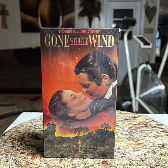 1998 “Gone With The Wind” Vivian Leigh Clark Gable VHS (New & Sealed) - Picture 2 of 11
